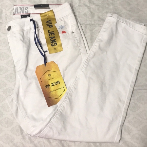 Essential Collection Sculpting Stretch - Picture 2 of 5